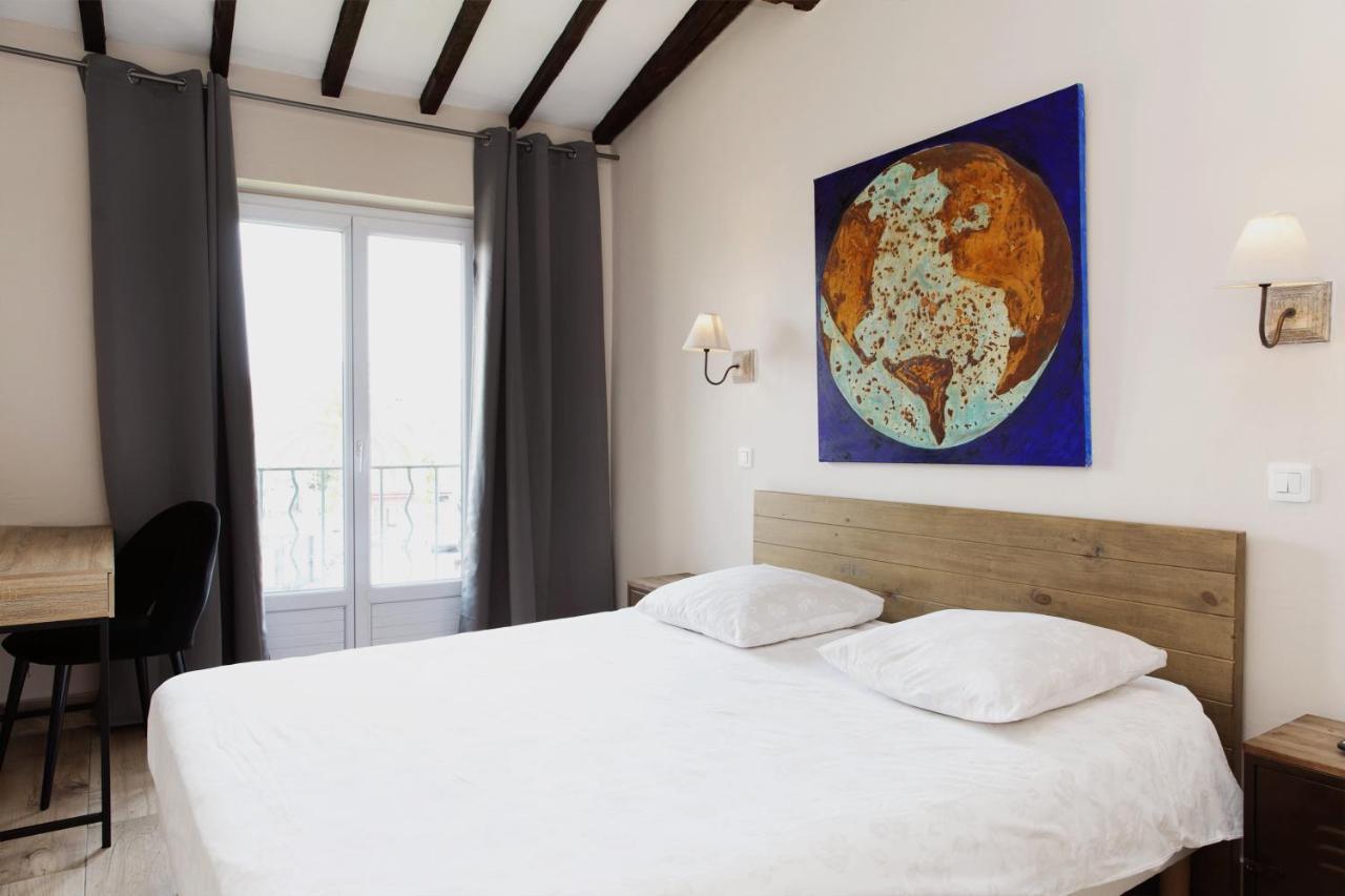 Coq Hotel Cogolin Bagian luar foto