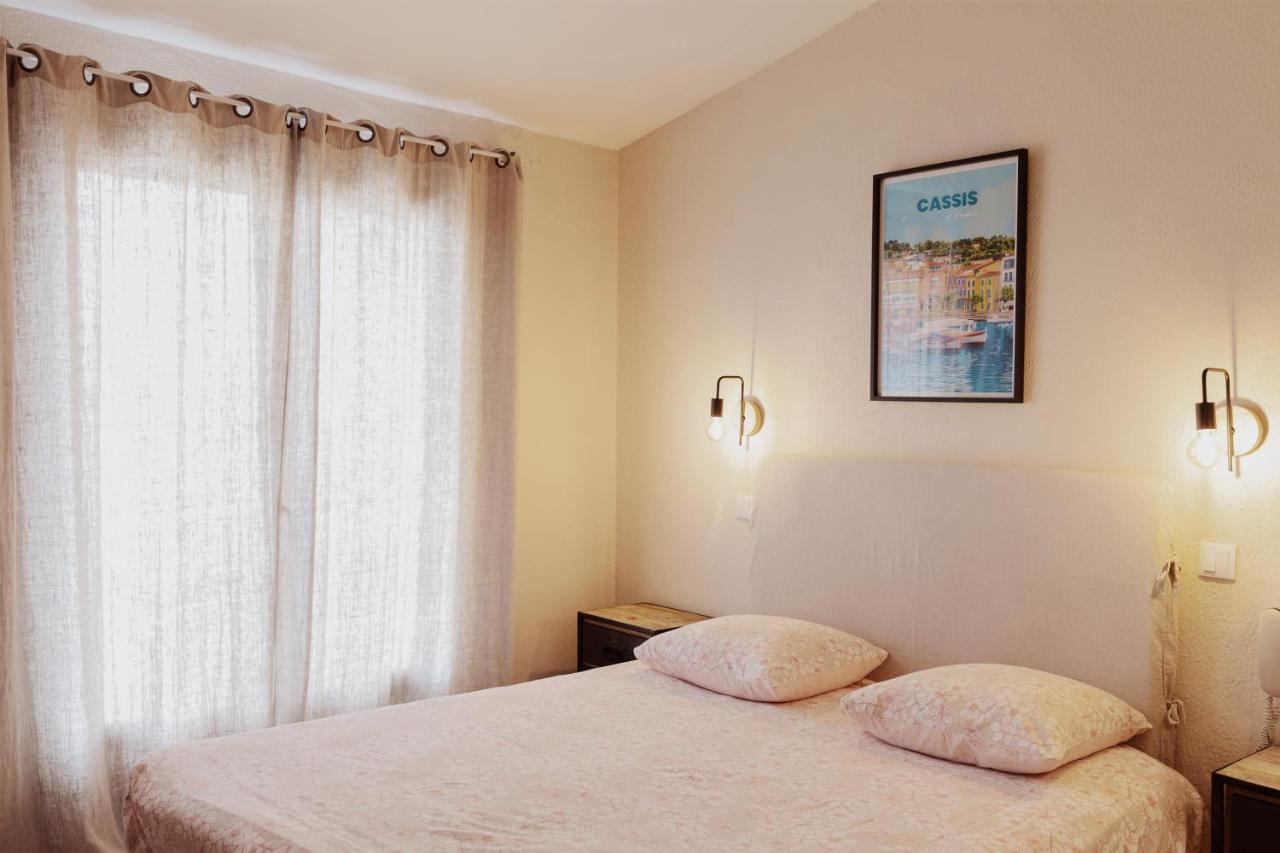 Coq Hotel Cogolin Bagian luar foto