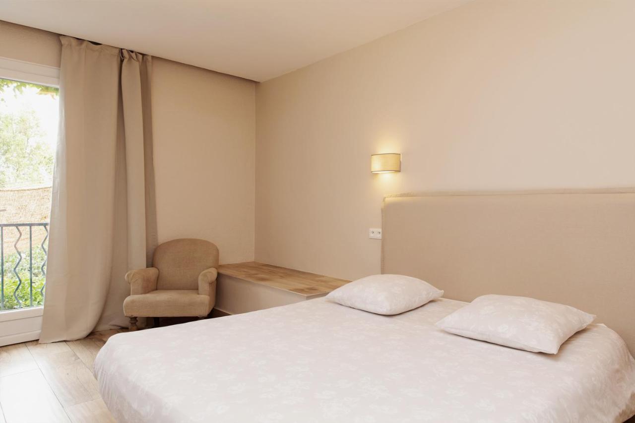Coq Hotel Cogolin Bagian luar foto