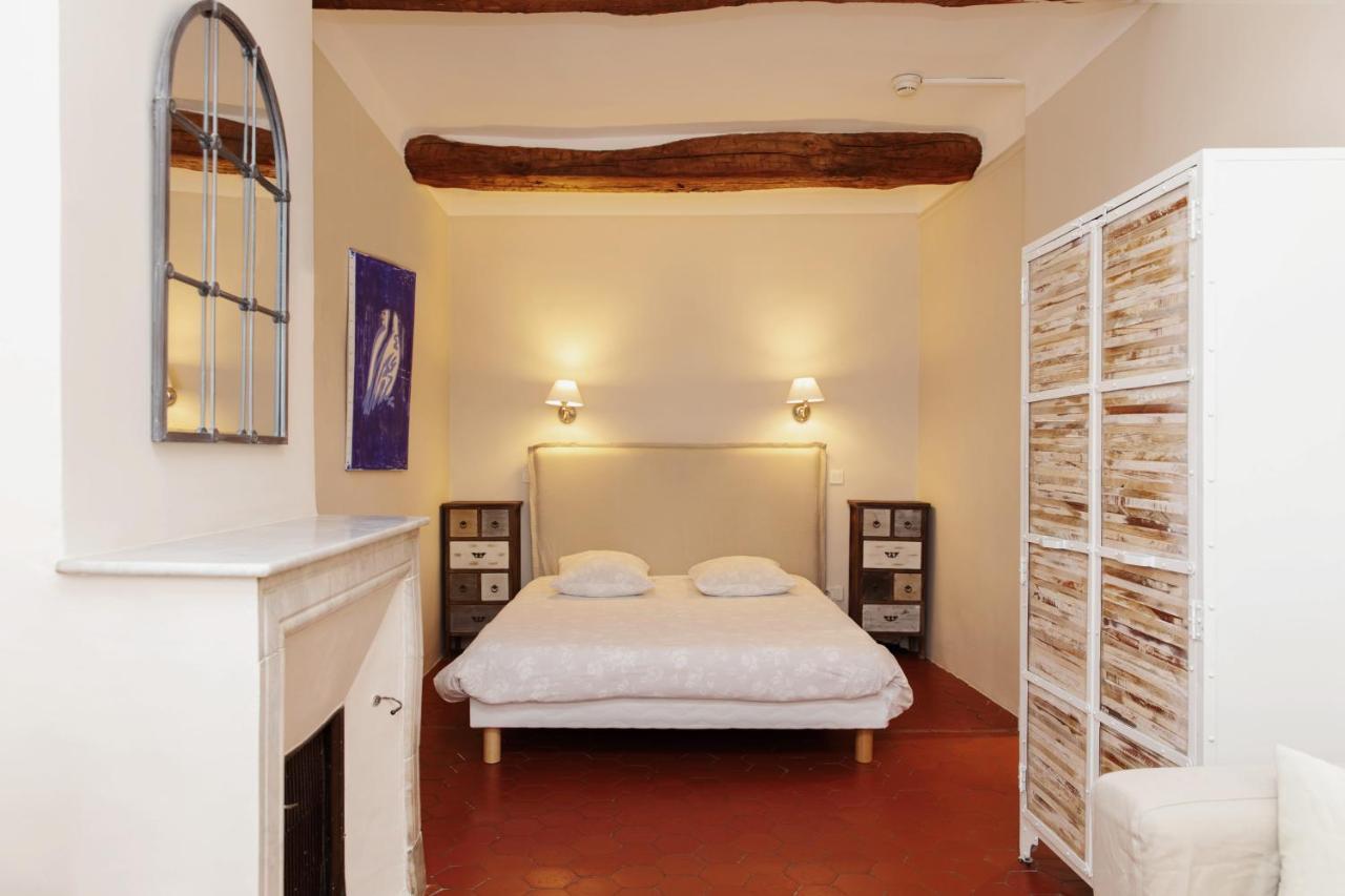 Coq Hotel Cogolin Bagian luar foto